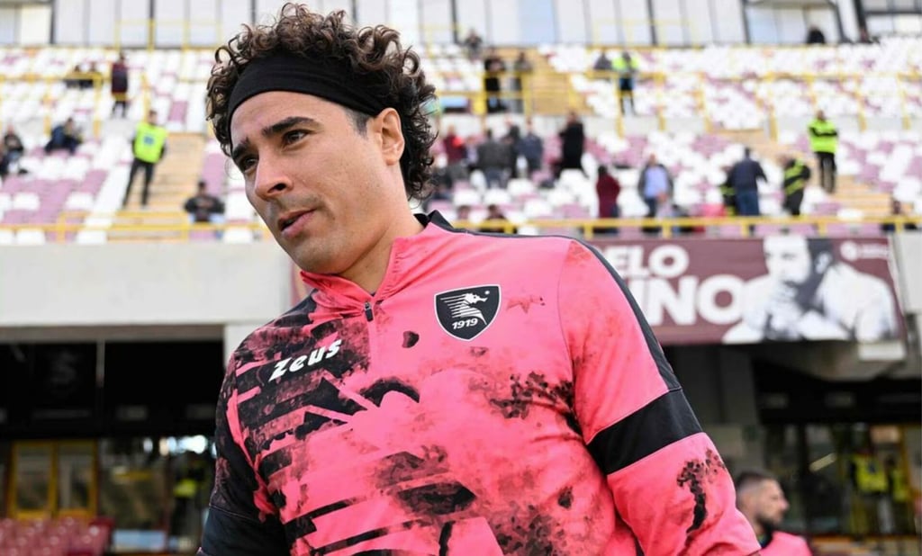 Guillermo Ochoa, el mexicano que más descensos registra en Europa