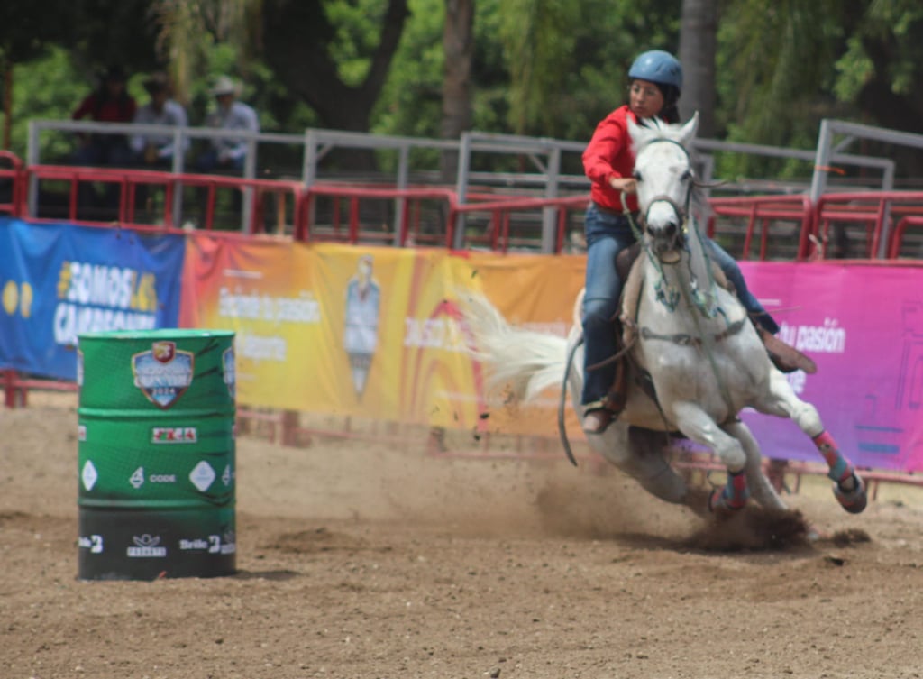 Vaqueros duranguenses inician participación en JNC