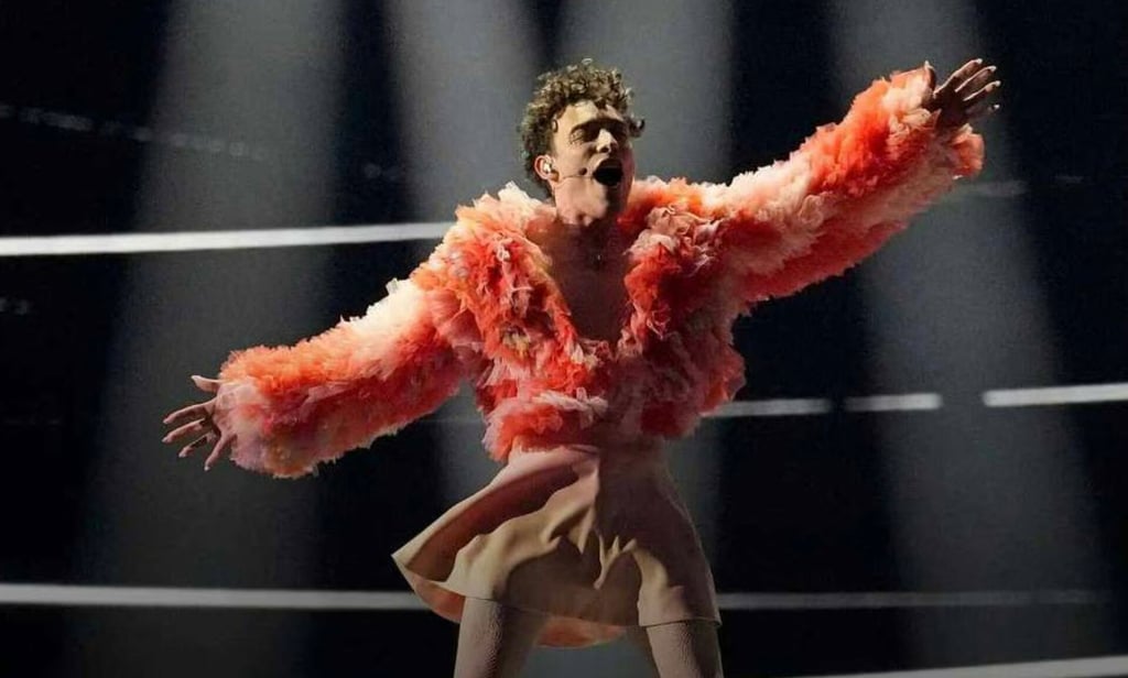 Nemo, primera persone no binarie en participar en Eurovisión, gana el concurso
