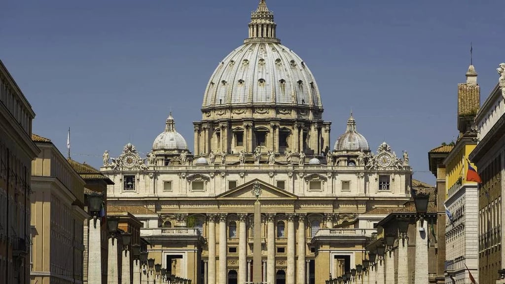 Vaticano publica reglas para aprobar una aparición o fenómeno inexplicable