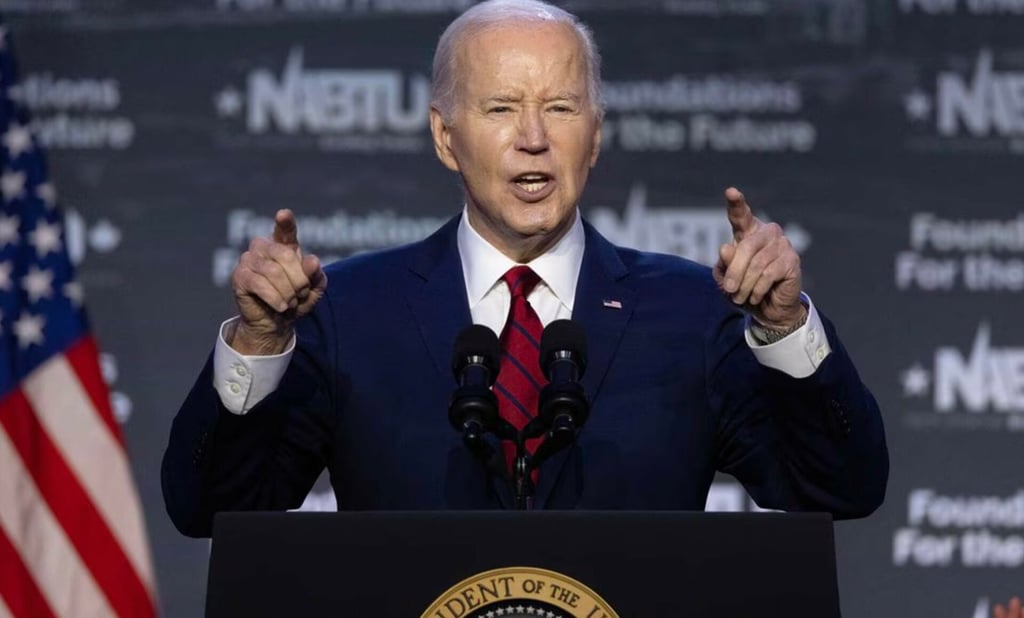 Biden promete a estudiantes escuchar protestas por Gaza y trabajar por 'paz duradera' en Medio Oriente