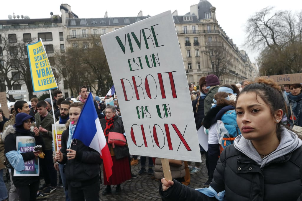 'Ayudar a Morir', polémica ley levanta el debate en Francia