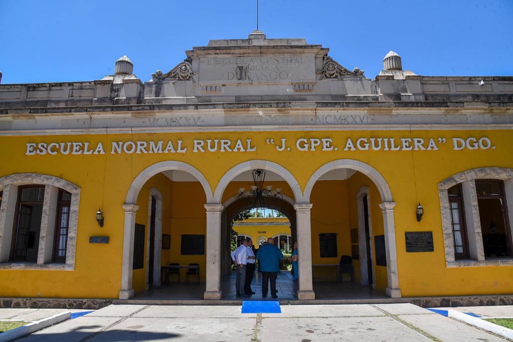 Evento. La Normal J. Guadalupe Aguilera reunió a escuelas normales del país para un primer encuentro de clubes de lecturas.