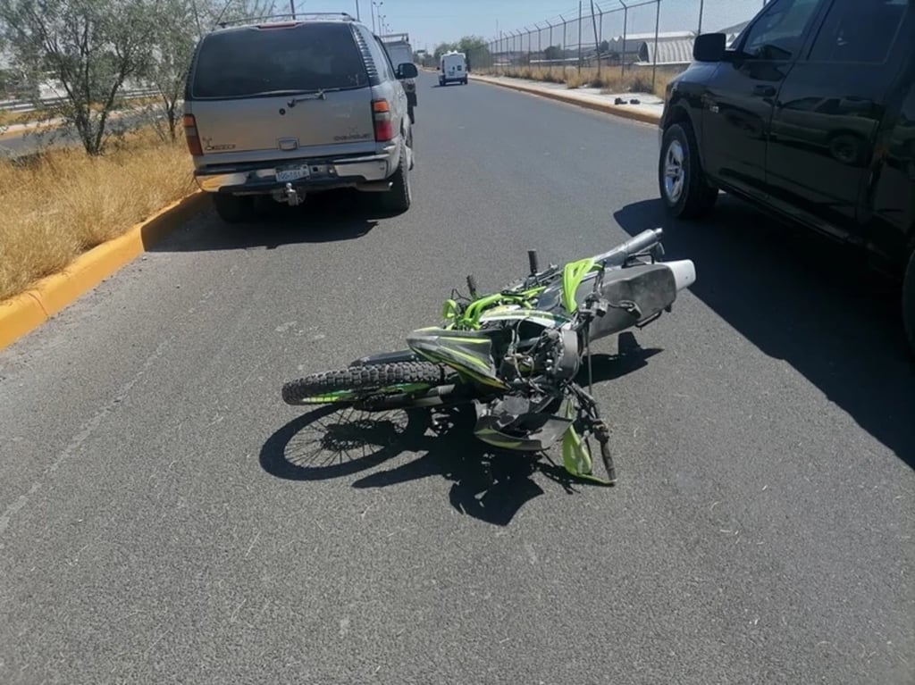 Saldo. Un motociclista muerto y otro herido de gravedad tras un accidente frente al aeropuerto de Lerdo.