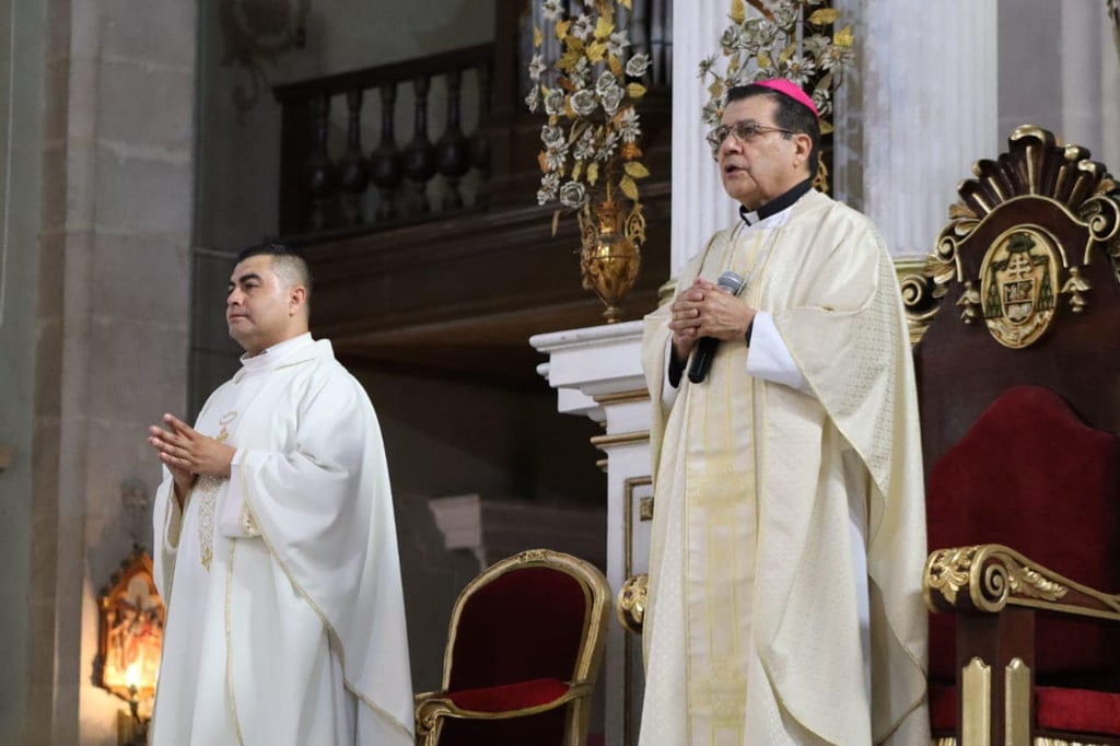 Decisiones del nuevo gobierno deben estar monitoreadas: Arzobispo de Durango