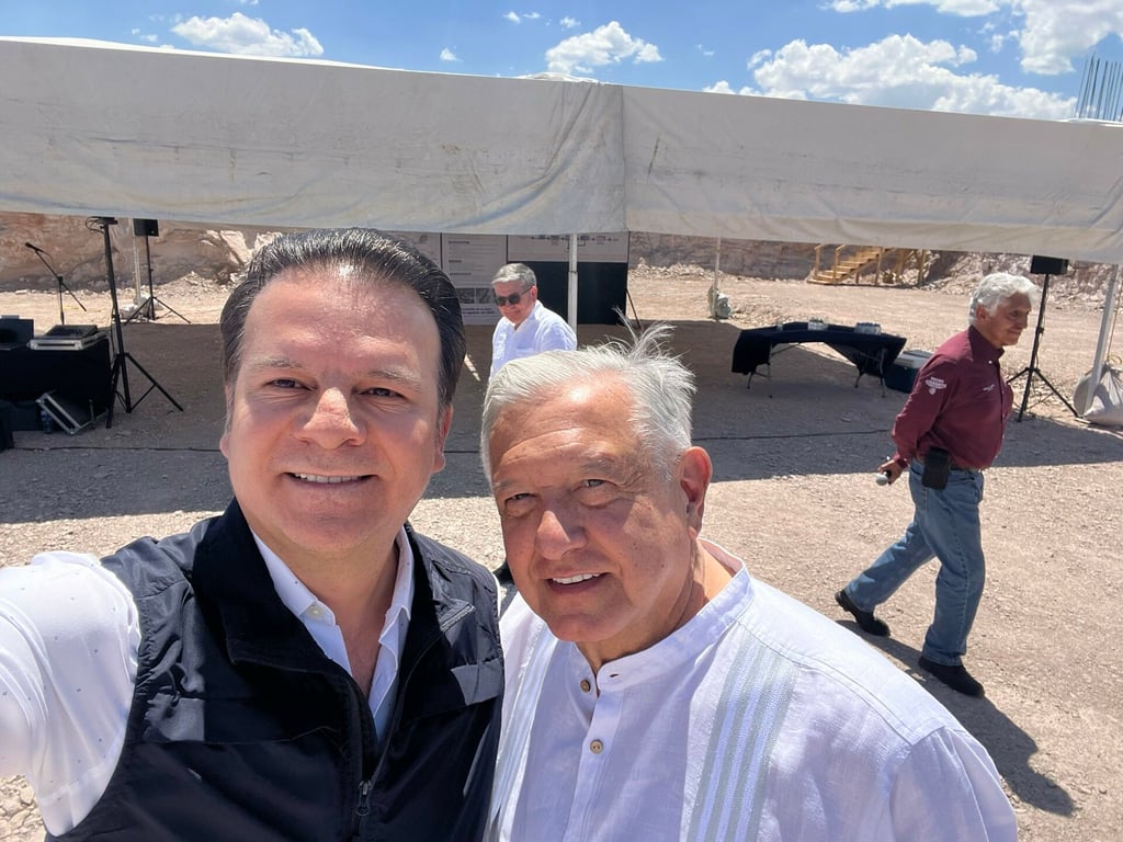 AMLO visitó Durango y supervisó avance de planta potabilizadora