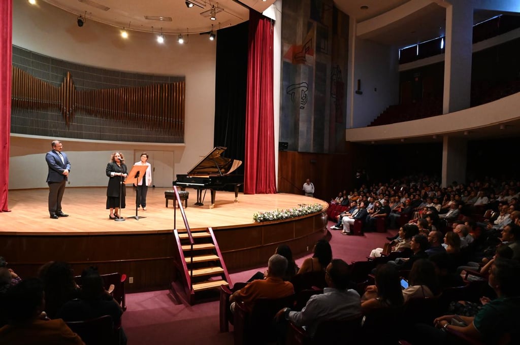 Donan piano de Bechstein al Conservatorio Nacional de Música