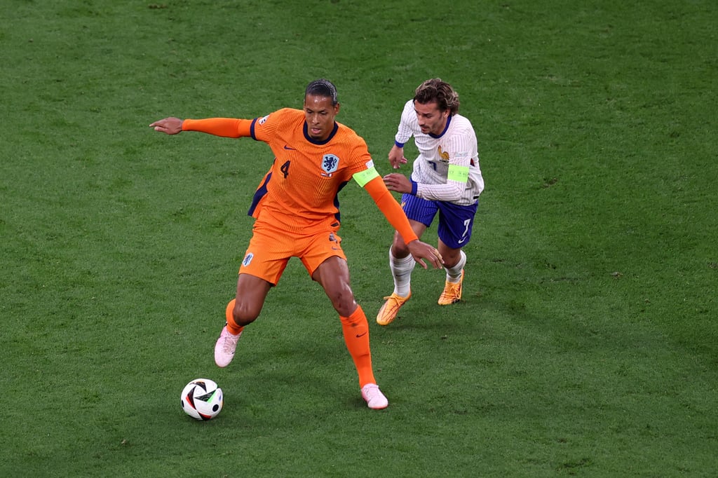 MVP. Pese al juego poco vistoso de Francia y Países Bajos, Kanté logró dar una excelente actuación, siendo pilar del medio campo galo.