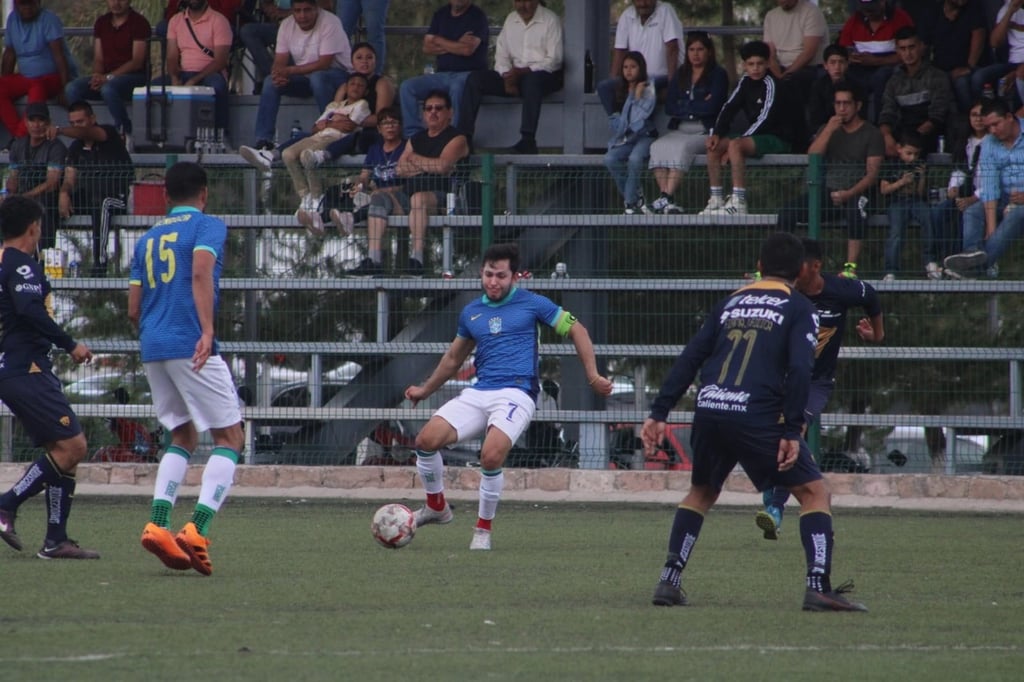 Finalista. El equipo de Lobazos Romero Ciprés se instaló en la final Premier de la Liga Durango de Futbol para Veteranos.