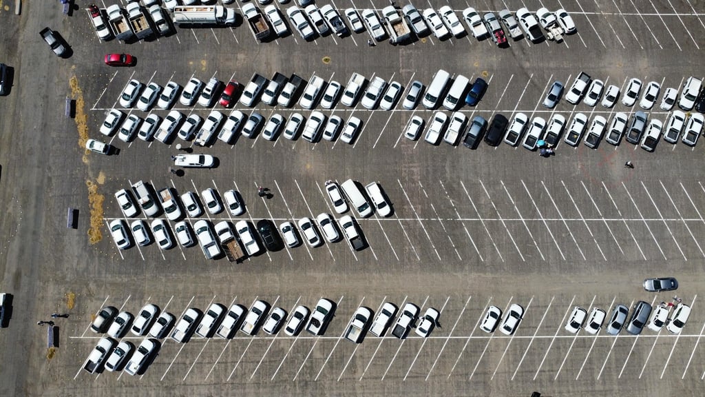 Proponen el uso de autos eléctricos o híbridos en Durango