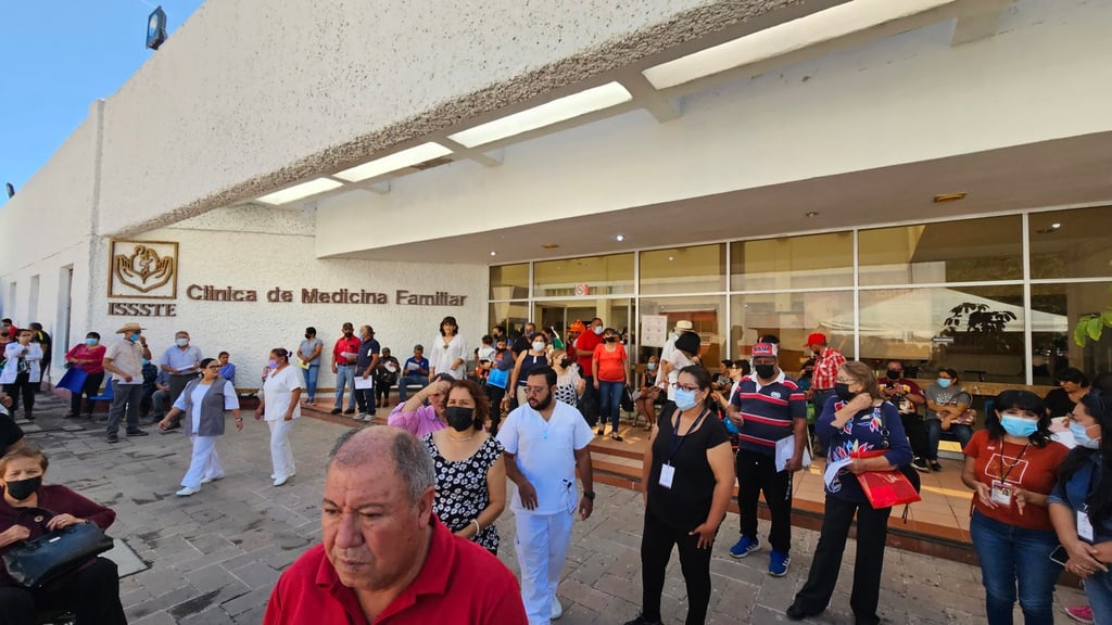 Protocolo. Los trabajadores del estado se informan periódicamente sobre las rutas que deben seguir para concretar sus derechos laborales y de prestaciones.