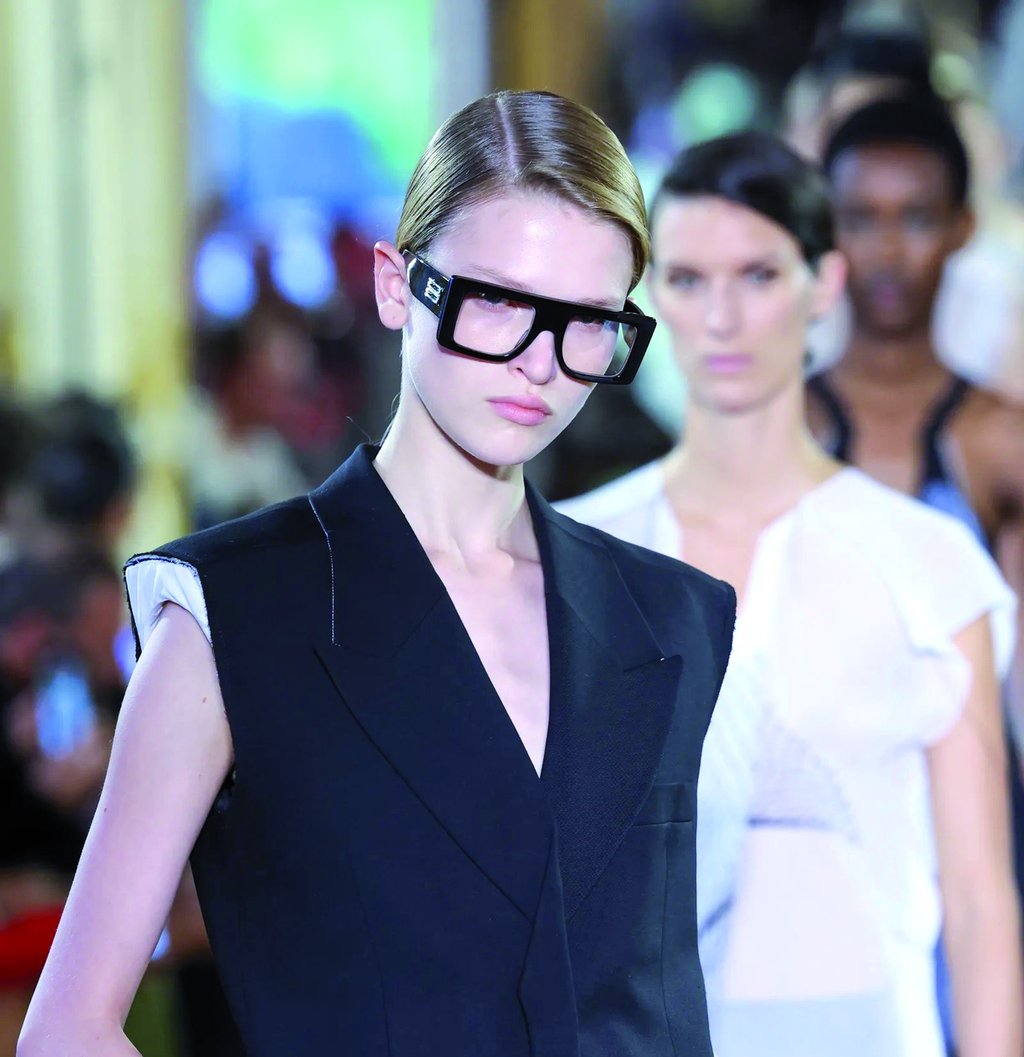  Colección Victoria Beckham primavera/verano 2024.