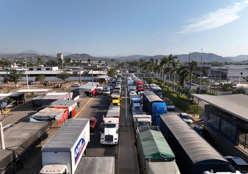 Alimentos y abarrotes, de los productos más robados en carreteras del país