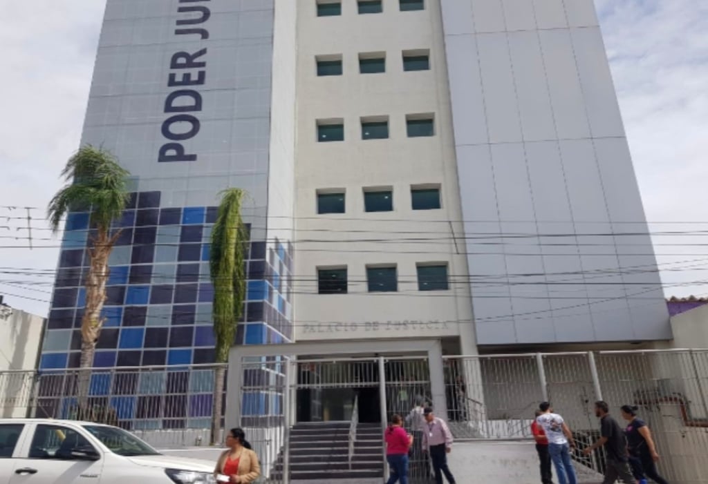 Vinculan a exfuncionario de Lerdo por quedarse con dinero de remodelación