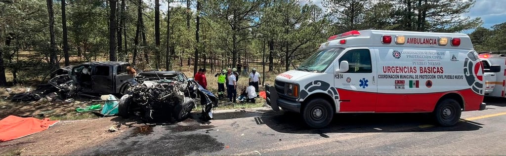 Hecho.  En un choque frontal una persona perdió la vida y cinco más resultaron lesionadas, este accidente carretero sucedió a la altura de Llano Grande.