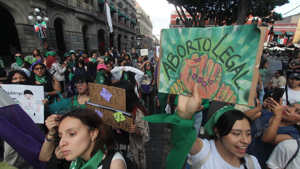 Histórico: Puebla se convierte en el estado 14 en despenalizar el aborto