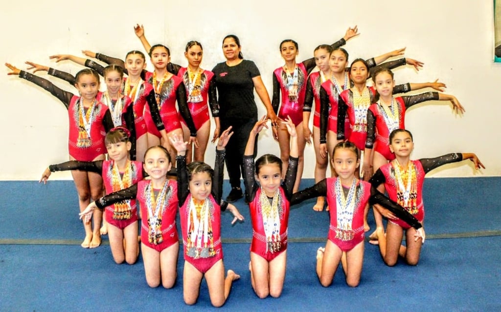 Campeones. Con una buena cosecha de medallas regresaron de León las pequeñas gimnastas del IED.