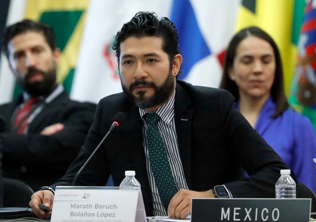 Marath Bolaños, el “joven brillante” seguirá de secretario del Trabajo