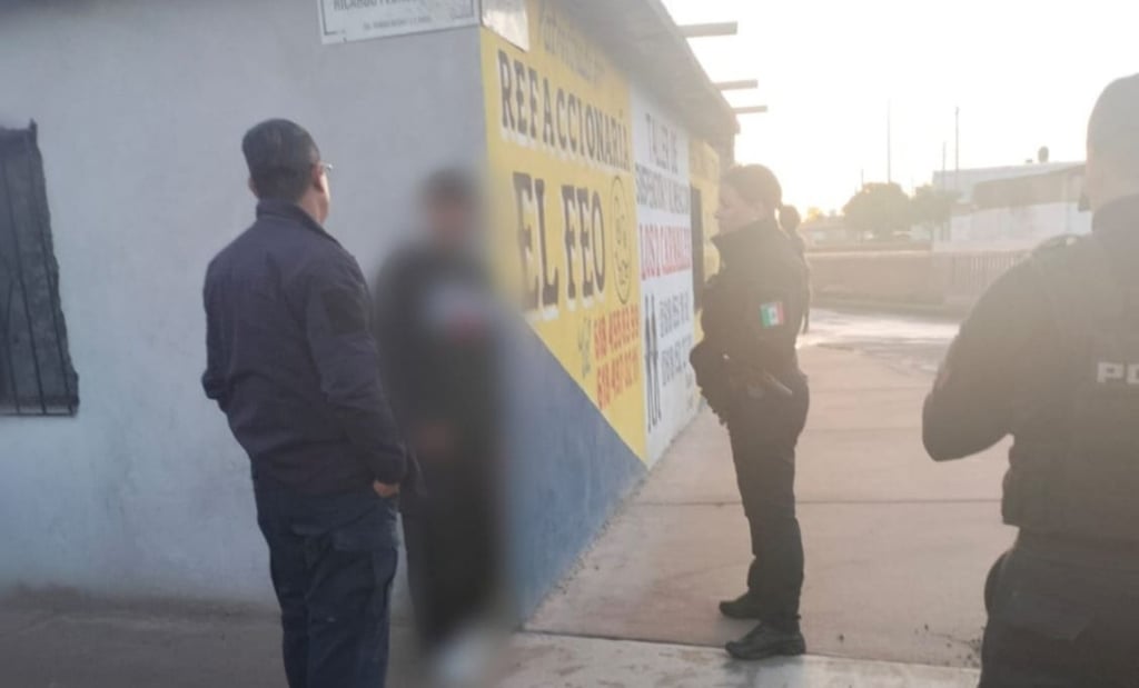 Elementos de la Policía Municipal persuadieron a un masculino para que no se autolsionara, en la ciudad de Durango.