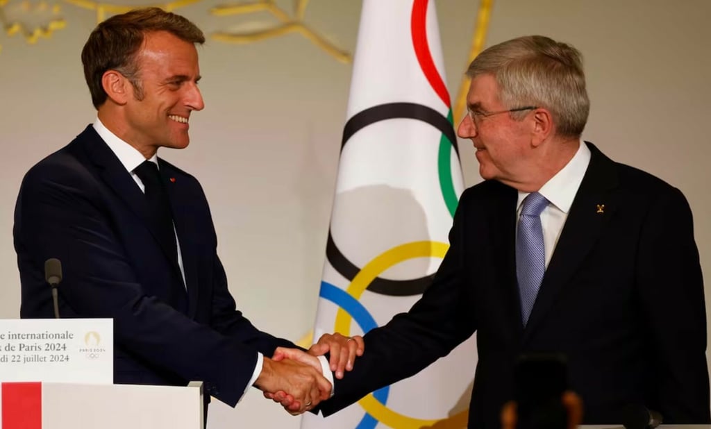 Francia está 'lista' para acoger los Juegos Olímpicos de París 2024, afirma Macron