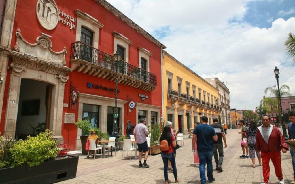 Llamado. Es importante que los comercios hagan lo suyo por 'jalar' a los visitantes a consumirles.