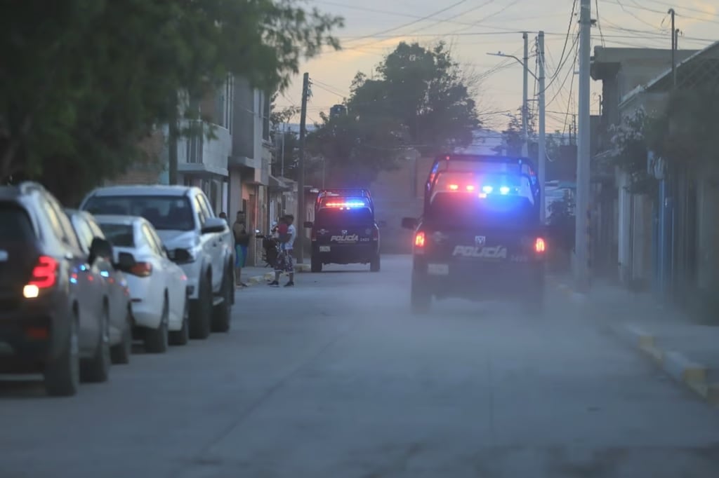 Caso. Una mujer perdió la vida; su pareja está gravemente herido. Presuntamente, participaron en un hecho de violencia familiar.