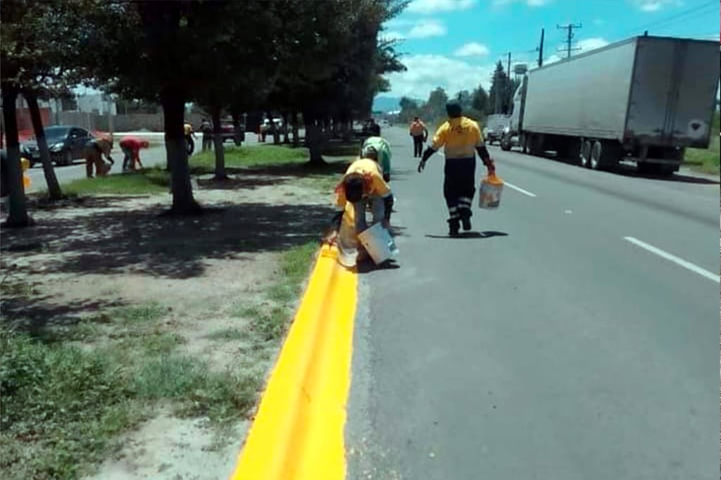 En mantenimiento bulevares de la ciudad de Durango