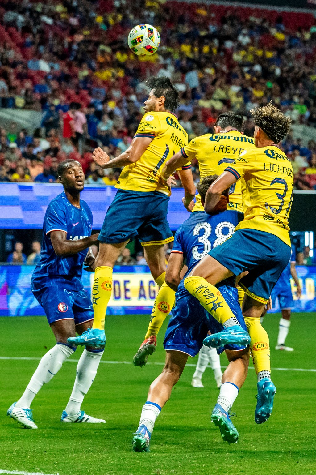 Goleada. El Chelsea goleó al América.