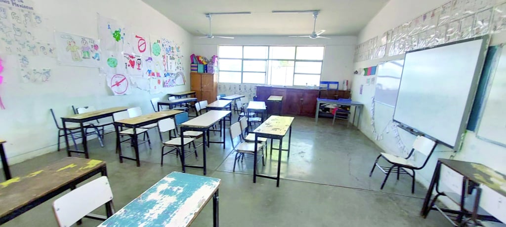 Aclaración. Para el ingreso a los planteles educativos, no es obligatorio el pago de las cuotas escolares.