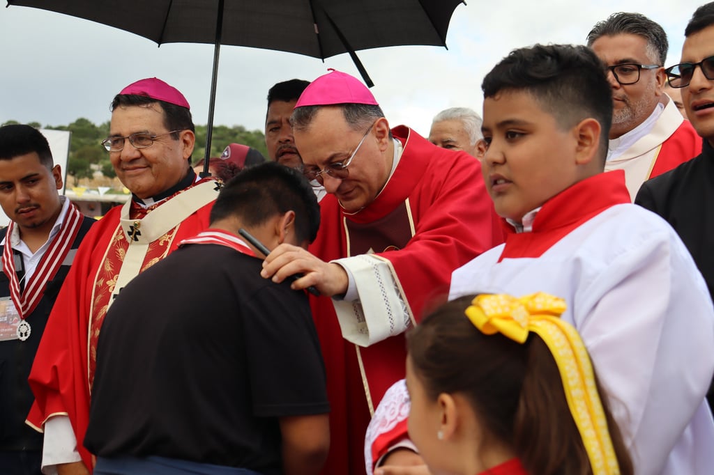 Más de seis mil peregrinos llegaron a la meta acompañados del Nuncio Apostólico