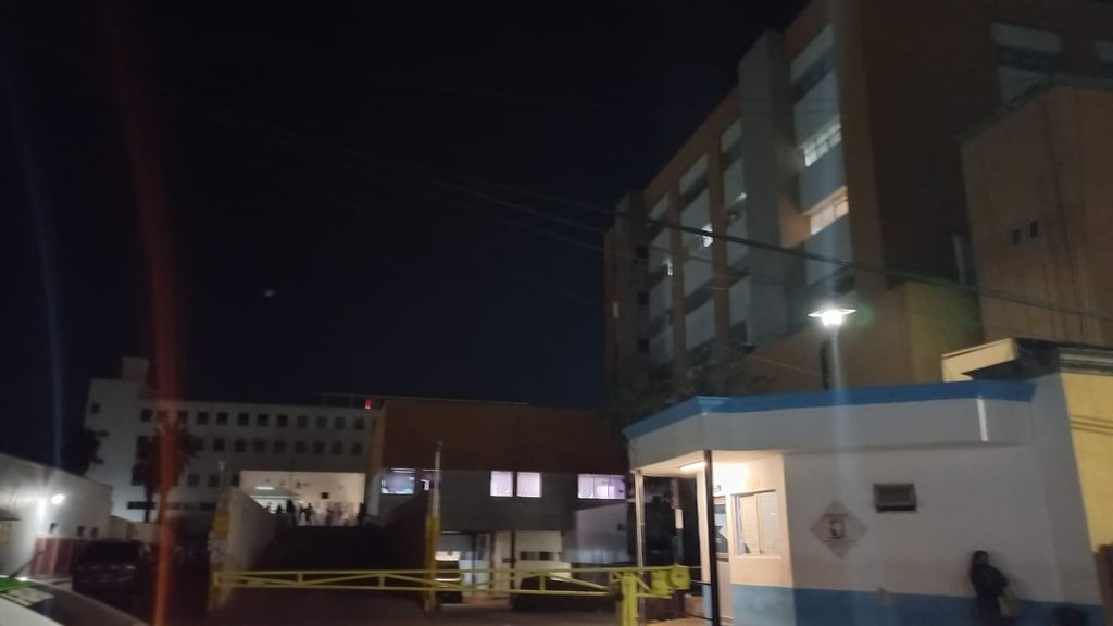 Niña fue llevada al Materno Infantil luego de que le cayó un fierro en ...