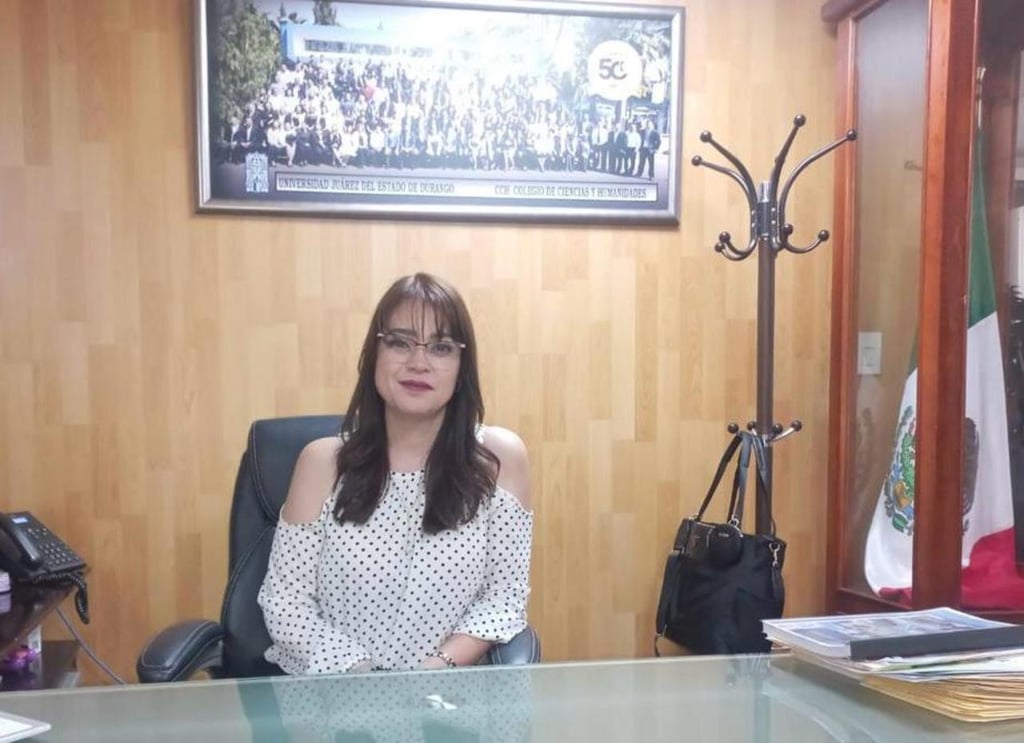 Claudia Judith Galván Higuera subrayó que este sistema es una excelente oportunidad para quienes desean retomar sus estudios de bachillerato pero ya no pueden sujetarse a un horario normal.