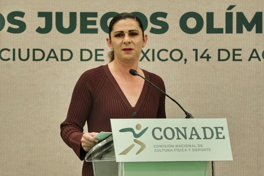 'Me lo trago, me lo unto y me lo visto...', responde Ana Guevara a críticas