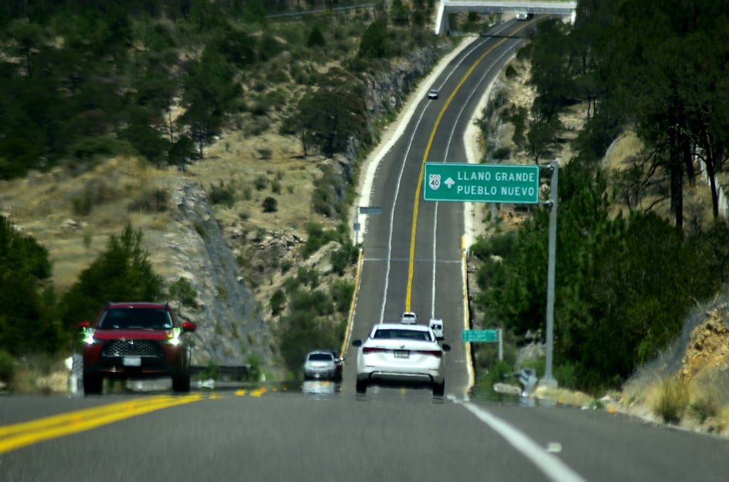 Con daño profundo, el 80% de carreteras en Durango: CMIC