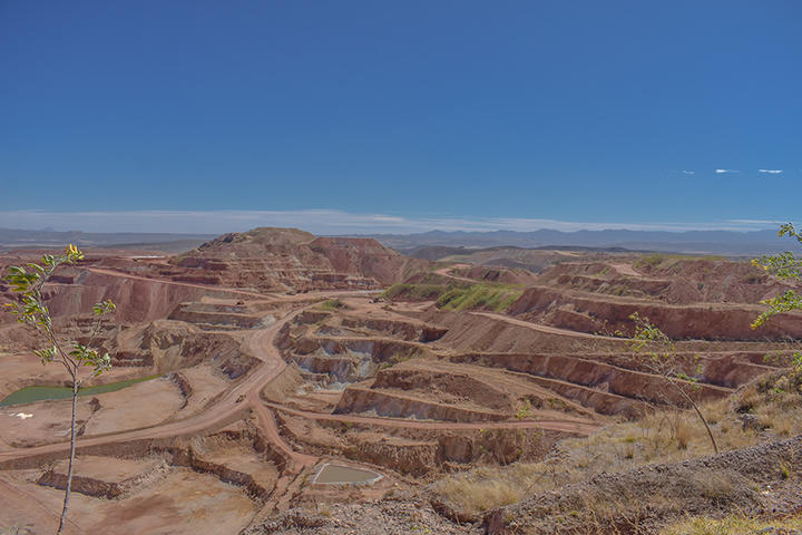 Diez proyectos de minería a cielo abierto en Durango están en riesgo