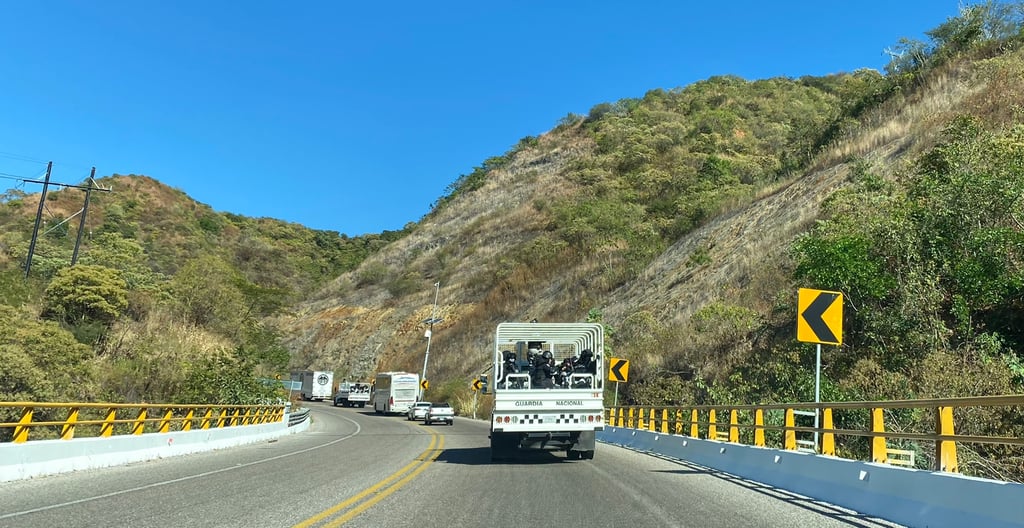 Reabren la supercarretera Durango-Mazatlán tras derrumbe