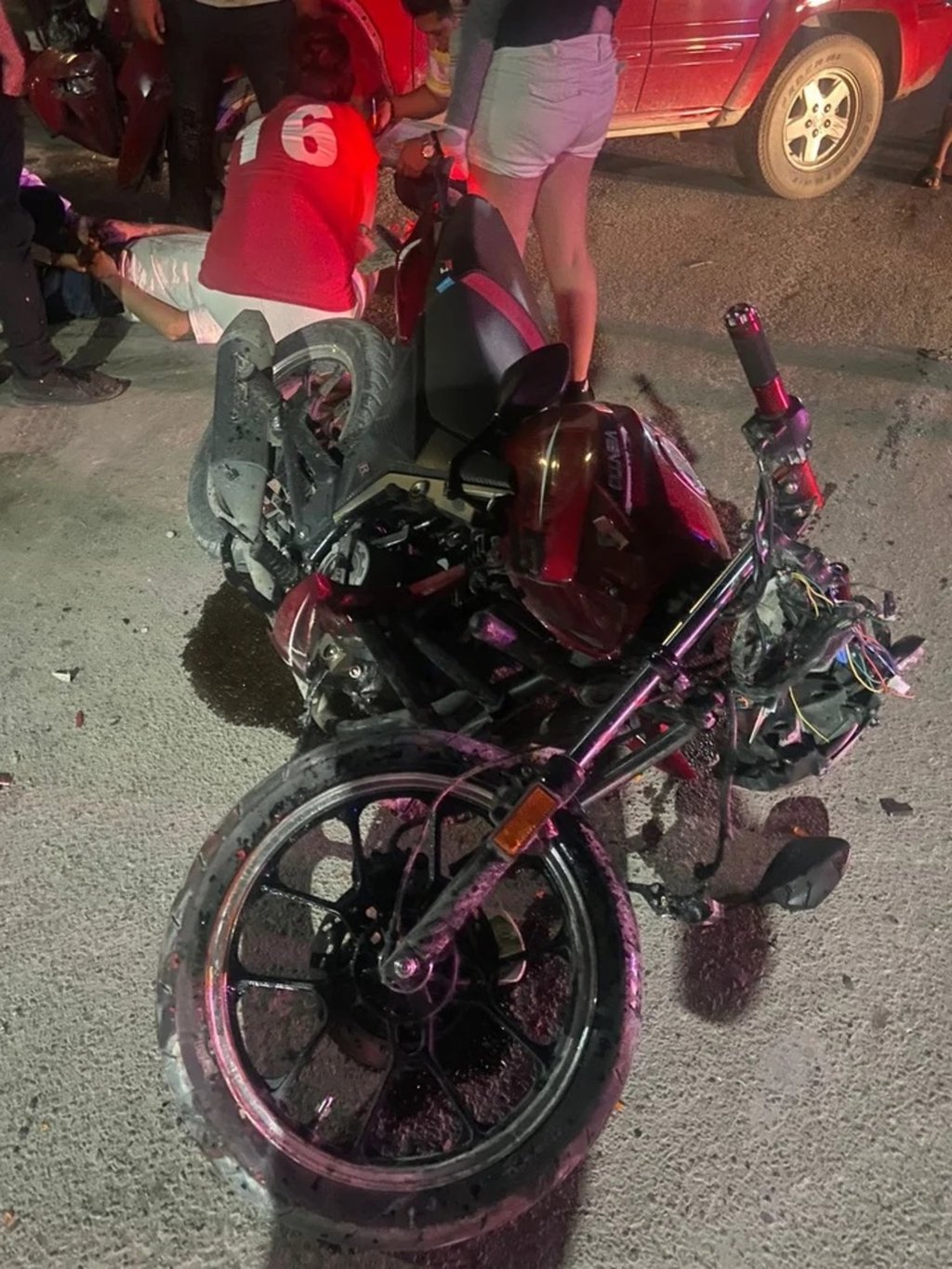 Situación. Una camioneta arrolló a un joven motociclista en la colonia Fidel Velázquez, de Gómez Palacio.