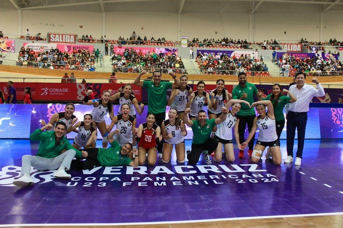 Michelle Lizárraga, tercera con México en Voleibol