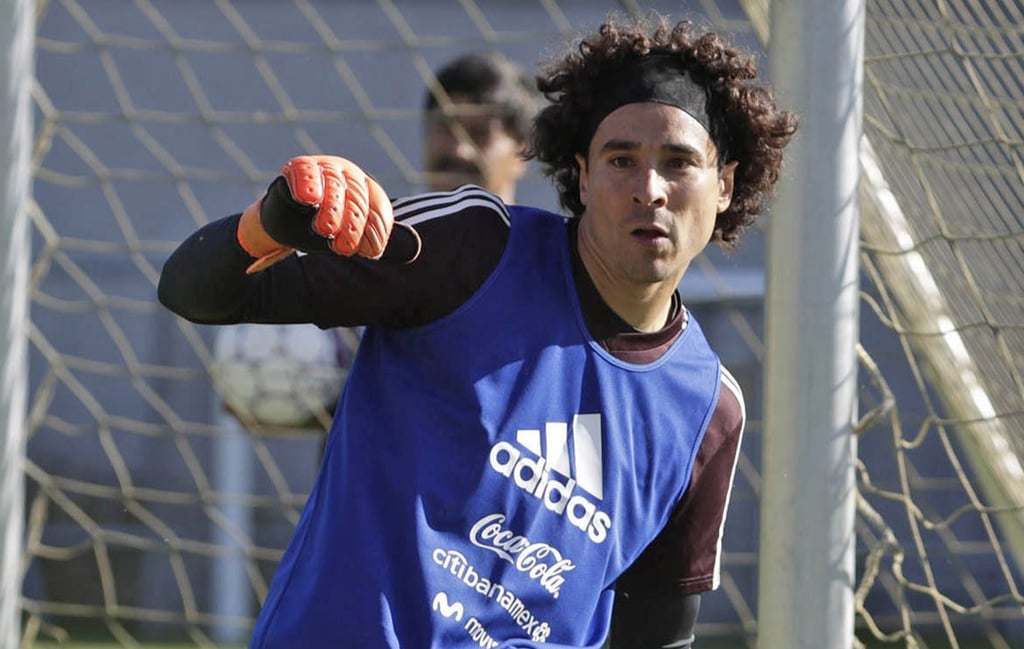 Guillermo Ochoa lanza mensaje al Tri con 'guiño' al siguiente mundial