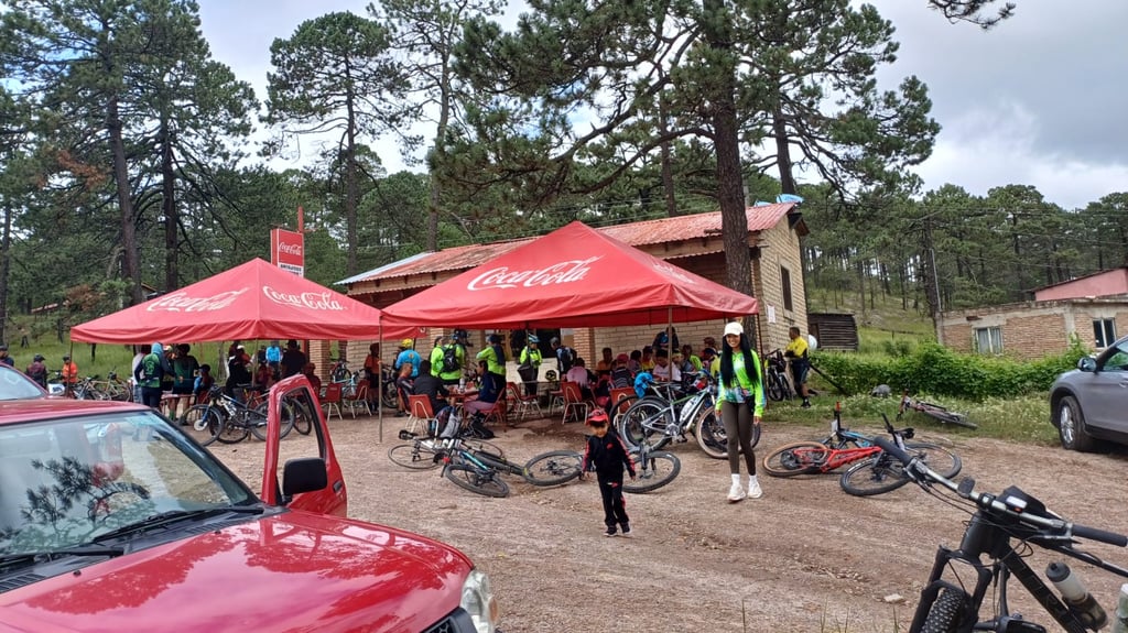 Ciclistas que iban de Durango a Mazatlán, fueron regresados por Guardia Nacional