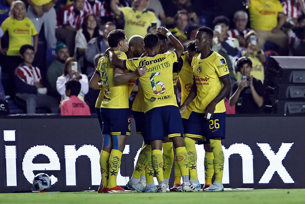 Triunfo. Las Águilas del América mostraron un futbol práctico en un partido en el que por momentos fueron dominadas para derrotar este sábado por 1-0 a las Chivas.