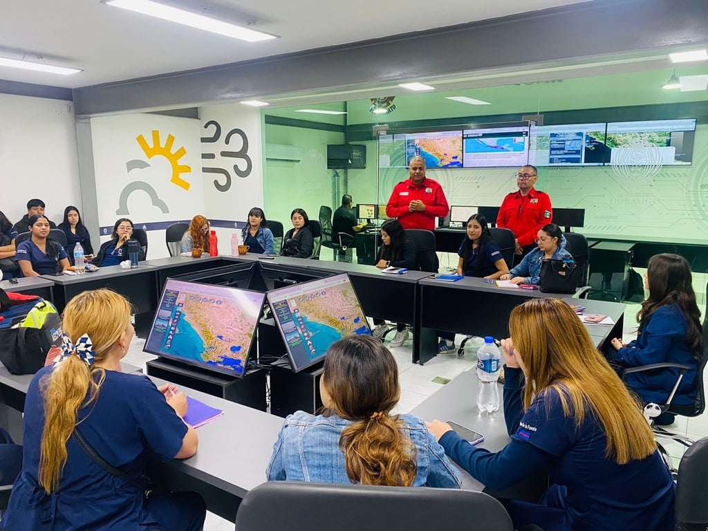 Explican funcionamiento del CMRR a estudiantes