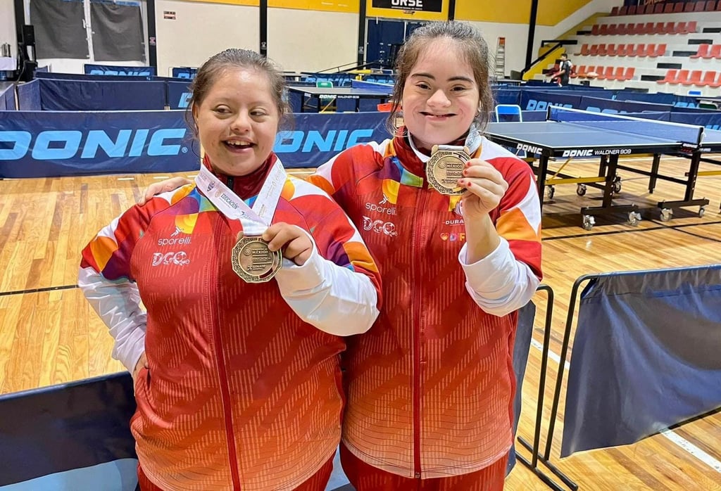 Aranza y Natalia ganan bronce en para tenis de mesa