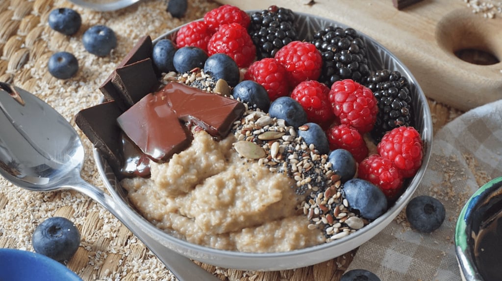 ¿Cómo preparar la avena para controlar los picos de insulina? Aquí la receta