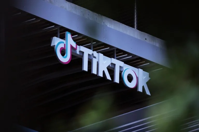 Texas demanda a TikTok por violar la privacidad de los usuarios menores de edad