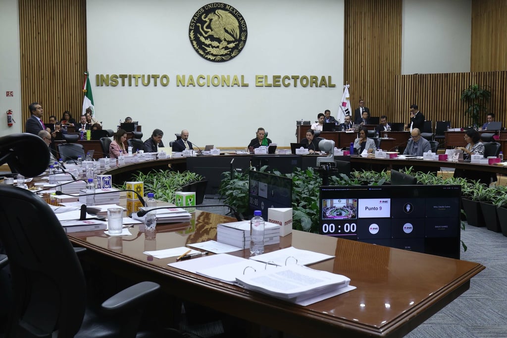 Reforma Judicial: INE busca invalidar suspensiones y continuar con elección de jueces