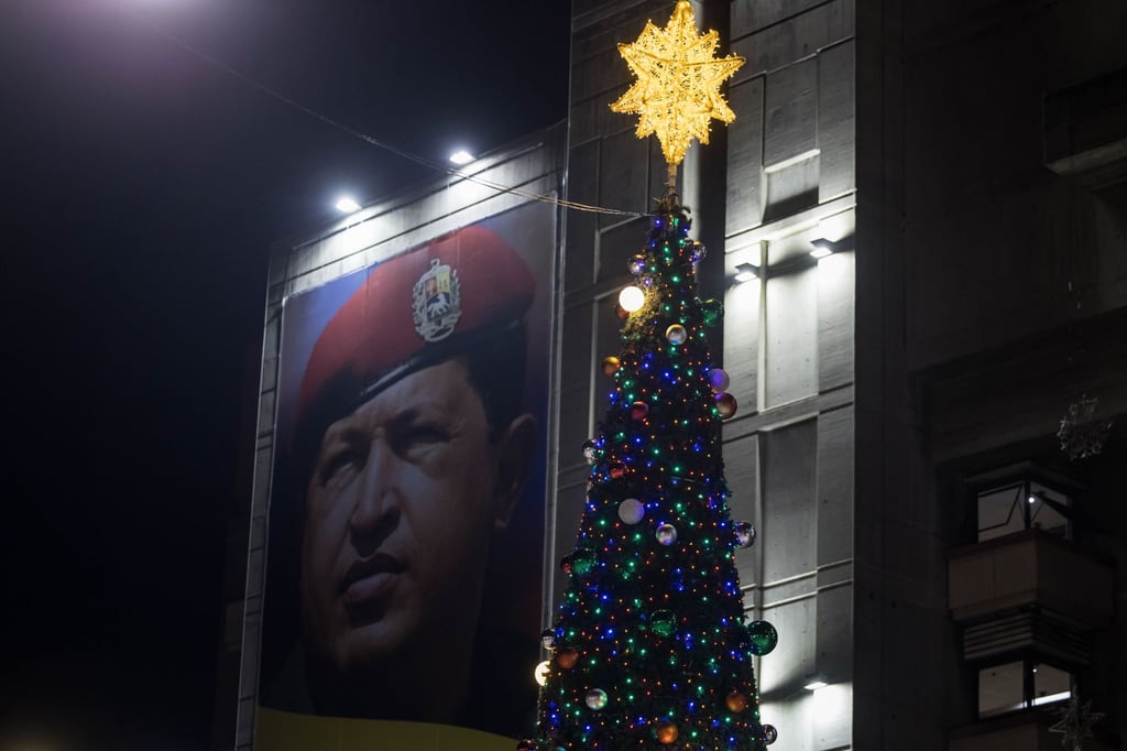 'Imbéciles miserables': Nicolás Maduro reacciona a críticas por Navidad adelantada en Venezuela