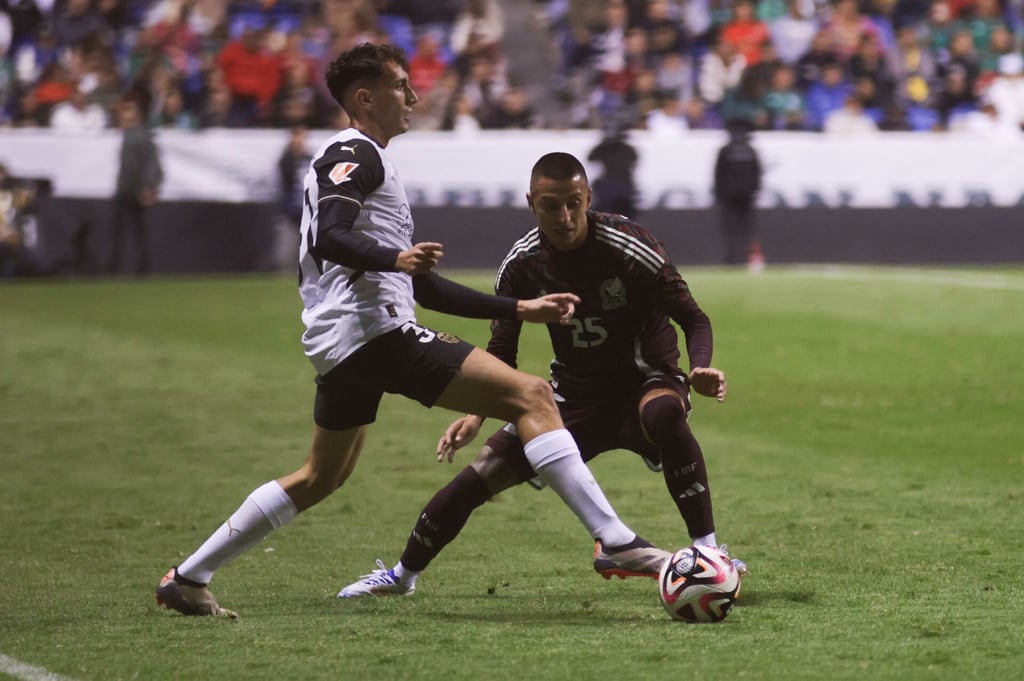 El México de Aguirre no pudo con el Valencia