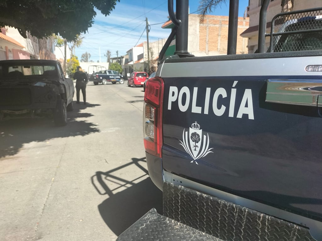 Sujetos robaron con violencia una moto en fraccionamiento Canelas