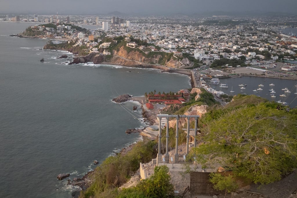 Autoridades buscan a adolescente que escapó a Mazatlán; es paciente psiquiátrico